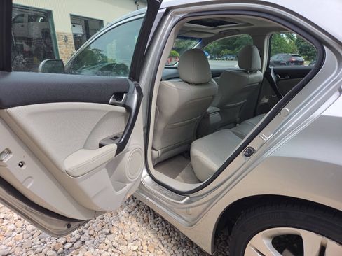 Used 2010 Acura TSX V6 Sedan FWD image 21
