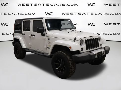Used 2012 Jeep Wrangler Unlimited Sahara w/ Max Tow Pkg AWD/4WD image 37