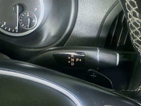 Used 2020 Mercedes-Benz Metris Passenger image 24