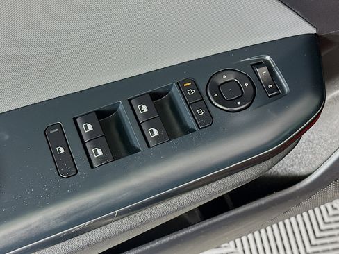 Used 2025 Kia K4 LXS image 15