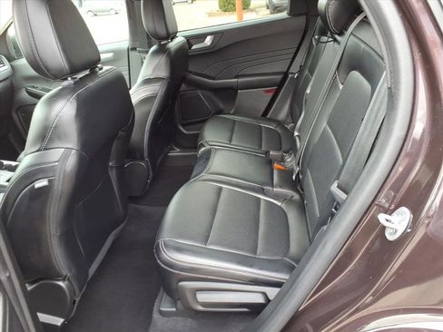 Used 2023 Ford Escape Platinum image 11