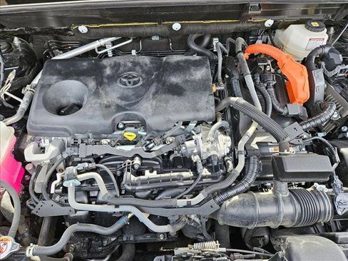 Used 2023 Toyota Venza Nightshade image 20