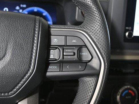 Used 2024 Toyota Tacoma TRD Off-Road image 35