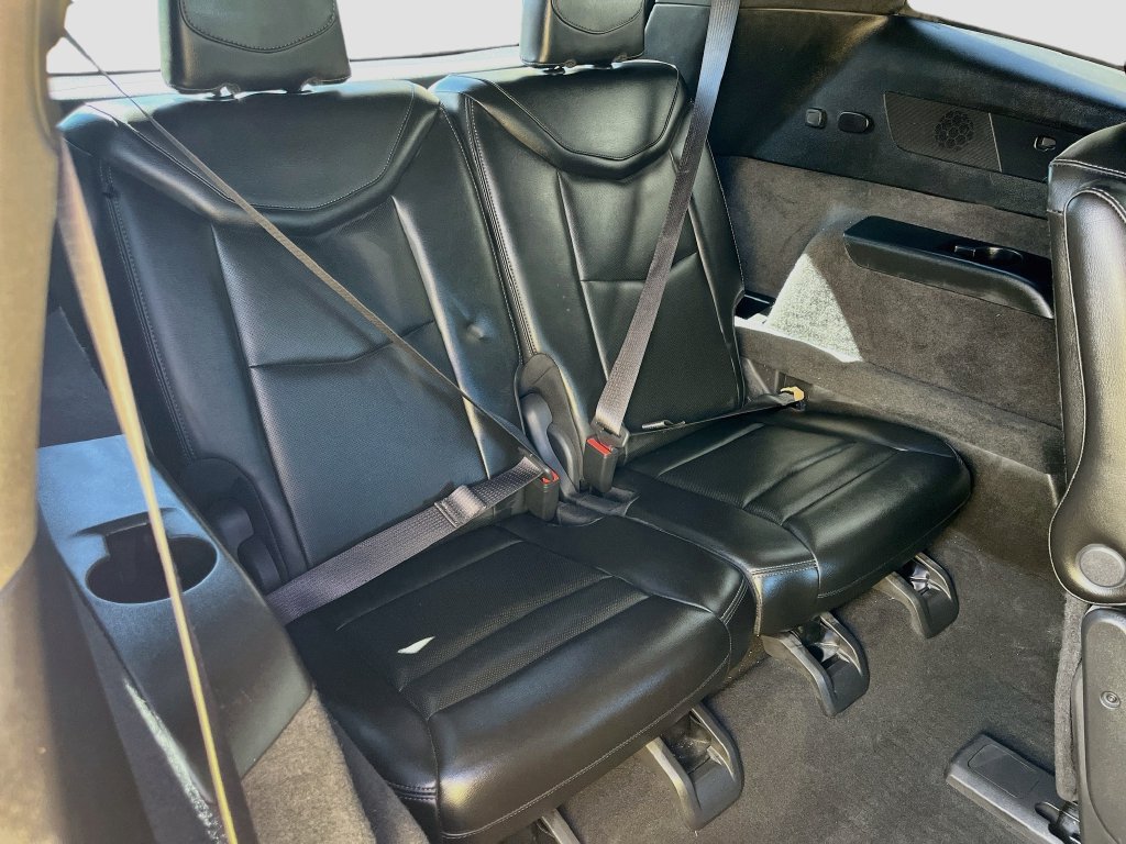 Used 2024 Cadillac XT6 Premium Luxury w/ LPO, Floor Liner Package AWD/4WD image 29