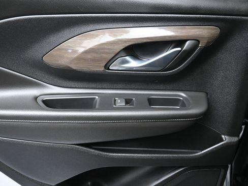 Used 2023 GMC Terrain Denali w/ Black Diamond Edition image 30