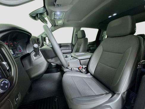 Used 2023 Chevrolet Silverado 1500 Custom image 9