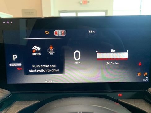 New 2026 Nissan Kicks SR w/ SR Premium Package FWD image 7