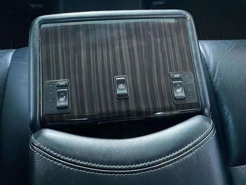 Used 2014 Lexus LS 460 AWD image 37