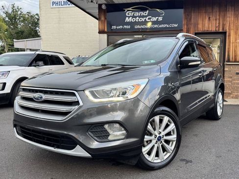 Used 2017 Ford Escape Titanium AWD/4WD image 1