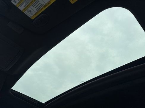 Used 2014 Ford F150 Platinum image 11