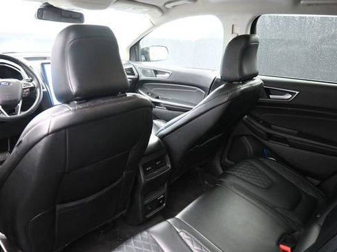 Used 2024 Ford Edge Titanium AWD/4WD image 32