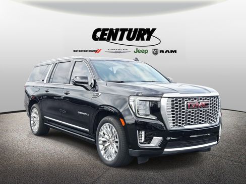 Used 2023 GMC Yukon XL Denali w/ Denali Reserve Package image 1