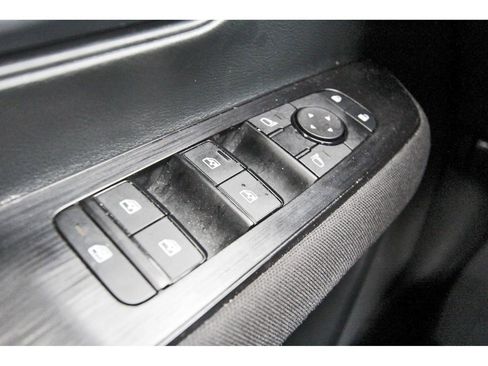 Used 2025 Nissan Kicks S FWD image 15
