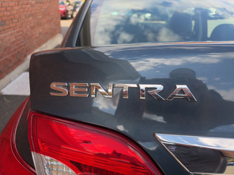 Used 2017 Nissan Sentra SL FWD image 34