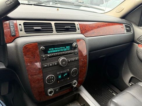 Used 2011 Chevrolet Silverado 3500 LTZ image 14