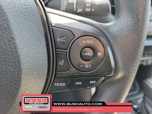 Used 2024 Toyota RAV4 XLE AWD/4WD image 25