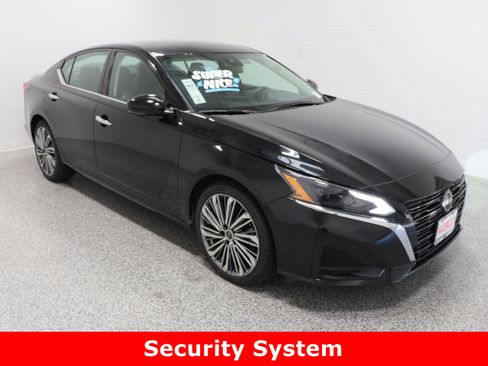 Used 2023 Nissan Altima 2.5 SL image 4