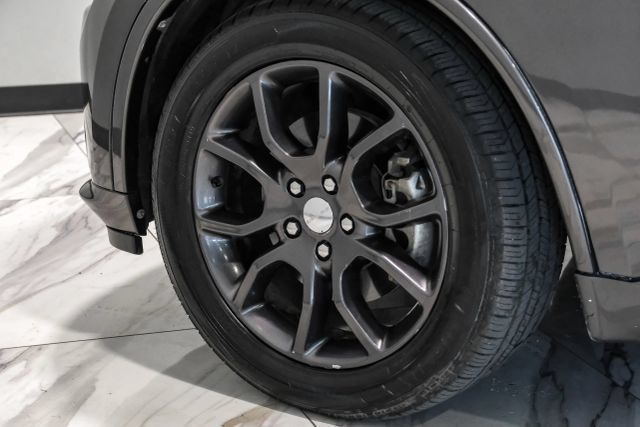 Used 2015 Dodge Durango R/T w/ Technology Group RWD image 50