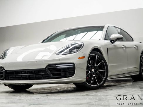 Used 2020 Porsche Panamera GTS image 1