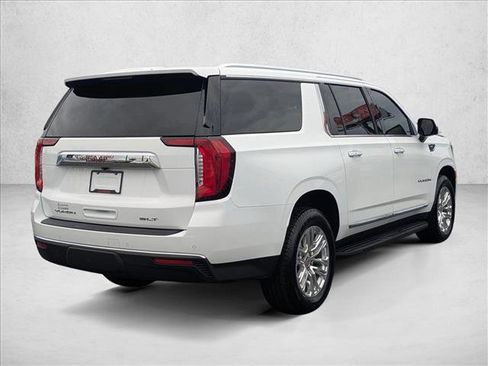 Used 2021 GMC Yukon XL SLT w/ SLT Luxury Plus Package image 5