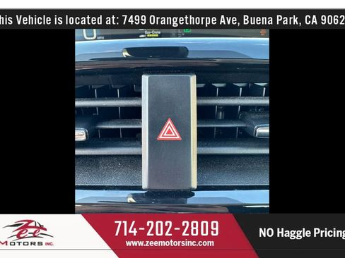 Used 2020 Toyota Prius LE FWD image 33