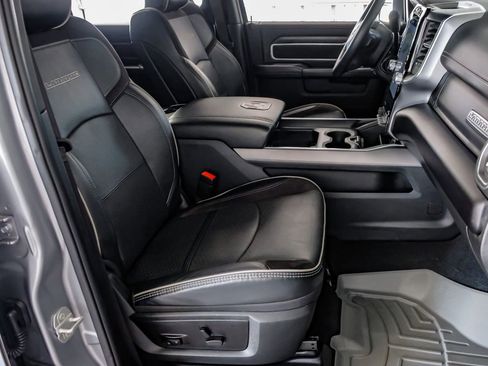 Used 2024 RAM 3500 Laramie w/ Night Edition image 31