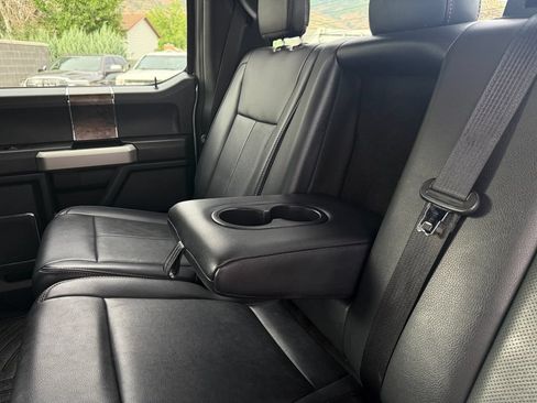 Used 2022 Ford F250 Lariat w/ Black Appearance Package AWD/4WD image 37