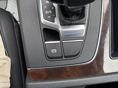 Used 2020 Audi Q5 2.0T Premium Plus w/ Premium Plus Package image 46