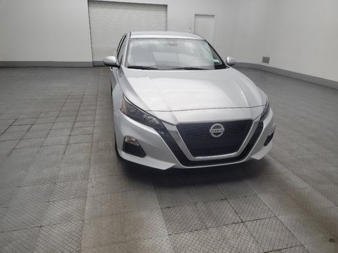 Used 2022 Nissan Altima 2.5 S FWD image 14