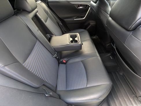 Used 2022 Toyota RAV4 XSE AWD/4WD image 14