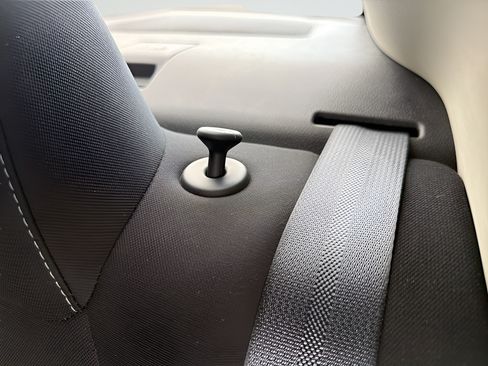 Certified 2025 Nissan Sentra SV FWD image 25