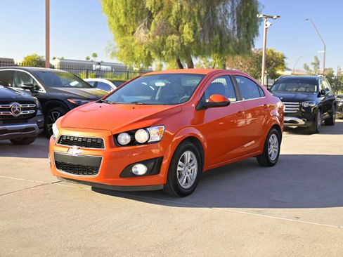 Used 2013 Chevrolet Sonic LT image 1