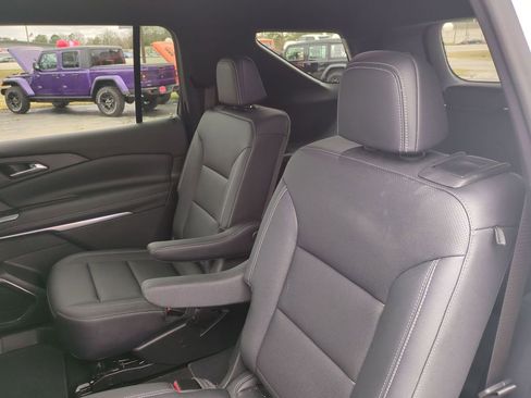 Used 2024 Chevrolet Traverse LT w/ Enhanced Driving Package image 27