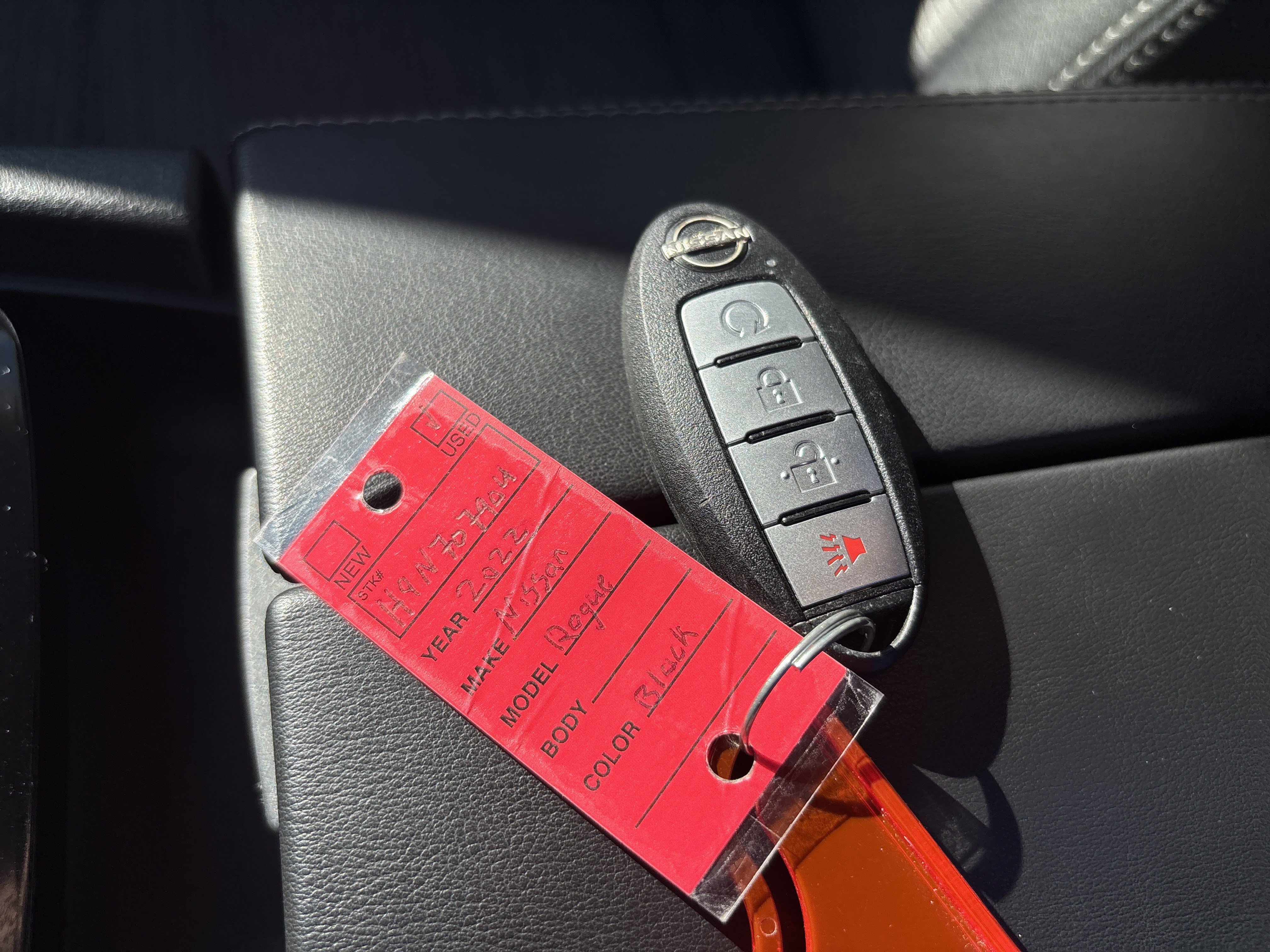 Used 2022 Nissan Rogue SV AWD/4WD image 30