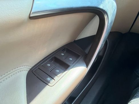Used 2012 Buick Regal Leather FWD image 17
