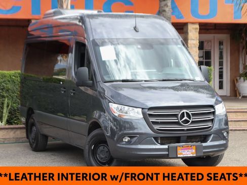 Used 2024 Mercedes-Benz Sprinter 2500 image 2