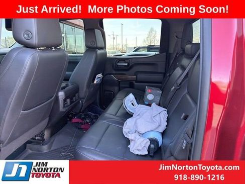 Used 2021 Chevrolet Silverado 1500 LT Trail Boss w/ Convenience Package II image 9