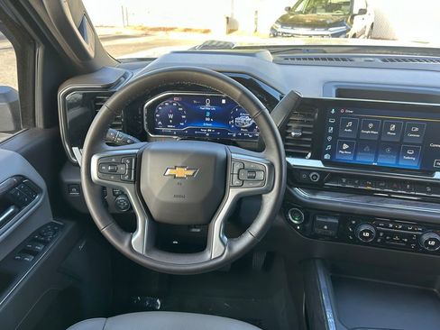 Used 2025 Chevrolet Silverado 2500 LTZ w/ LTZ Plus Package AWD/4WD image 16