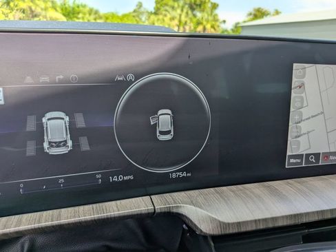 Certified 2024 Kia Telluride SX Prestige w/ Towing Package AWD/4WD image 38