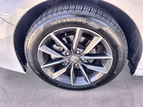 Used 2021 Honda Accord EX-L image 9