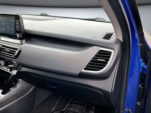 Used 2023 Kia Seltos LX image 26