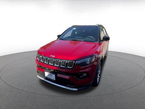 Used 2025 Jeep Compass Limited AWD/4WD image 7