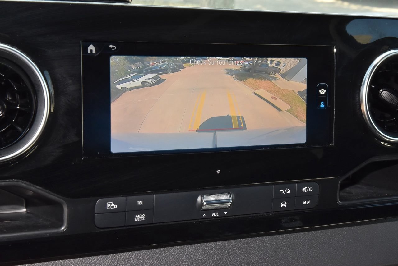 Used 2025 Mercedes-Benz Sprinter 2500 image 28