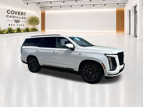 Certified 2025 Cadillac Escalade Sport Platinum w/ LPO, ONYX Package RWD image 14