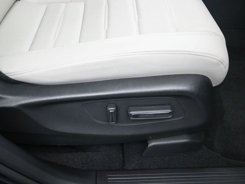 Certified 2026 Honda CR-V EX-L image 10