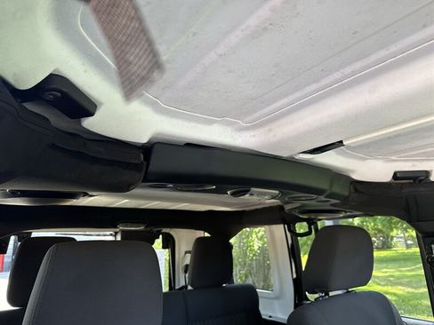 Used 2012 Jeep Wrangler Unlimited Sahara AWD/4WD image 25