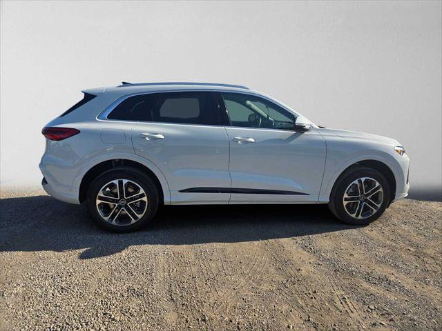 New 2026 Audi Q5 Premium Plus AWD/4WD image 2