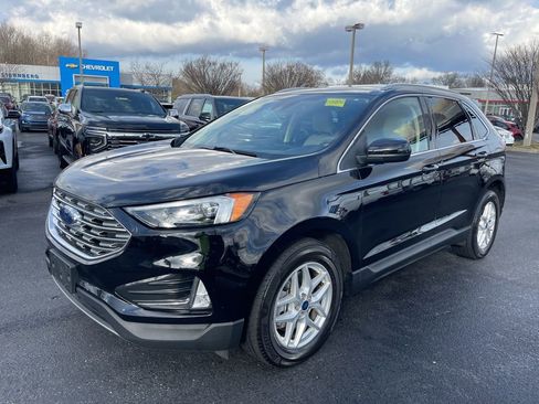 Used 2022 Ford Edge SEL w/ Convenience Package image 3