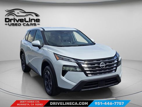 Used 2025 Nissan Rogue SV FWD image 7