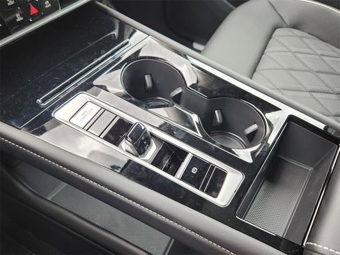 New 2025 Volkswagen Atlas SEL Premium R-Line image 16